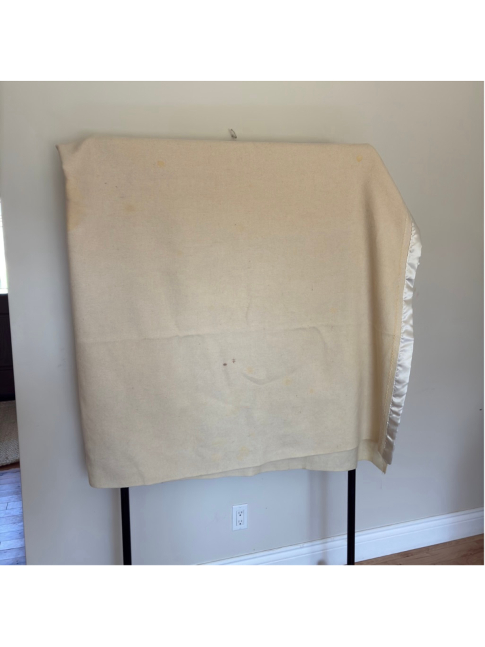 Vintage Eaton Pure Virgin Wool Blanket 72x90 Satin Trim Made in Canada